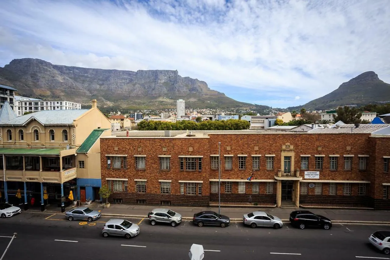 Trendy Cape Town Cbd Apartment