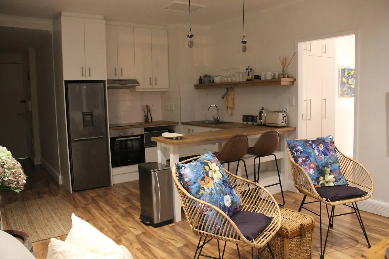 Trendy Cape Town Cbd Apartment