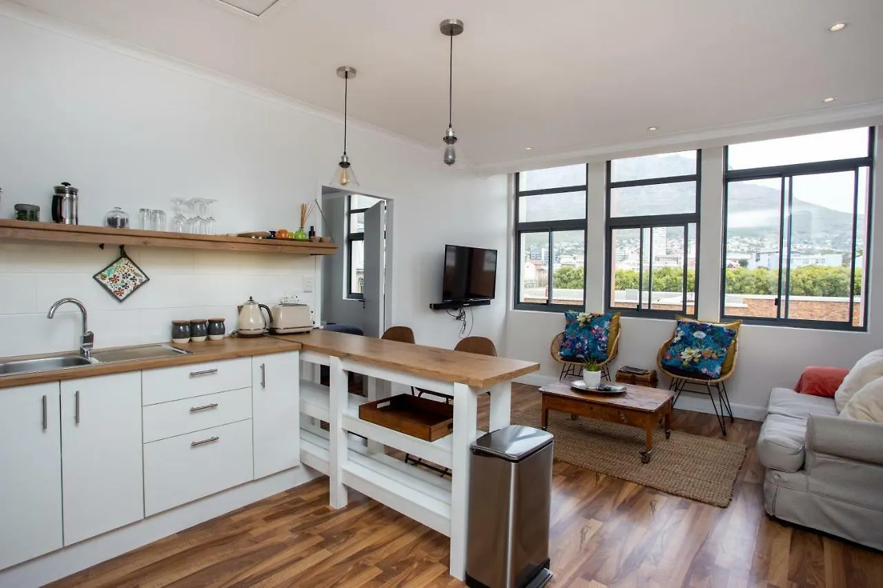 Trendy Cape Town Cbd Apartment